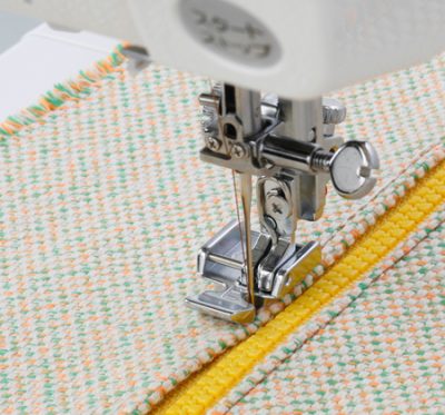 Janome Zipper Foot "E", 7mm