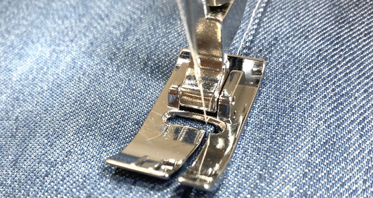 Janome Bi-level foot topstitch